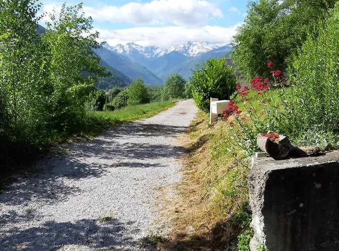 Vakantiehuis Petite Maison De Montagne Avec Jardin